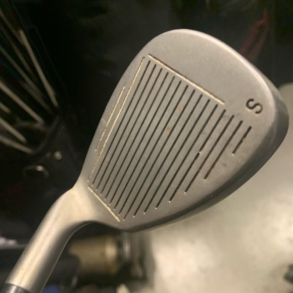 golf pitching and sand wedge A 37 in right hand 2 pc - Picture 5 of 11